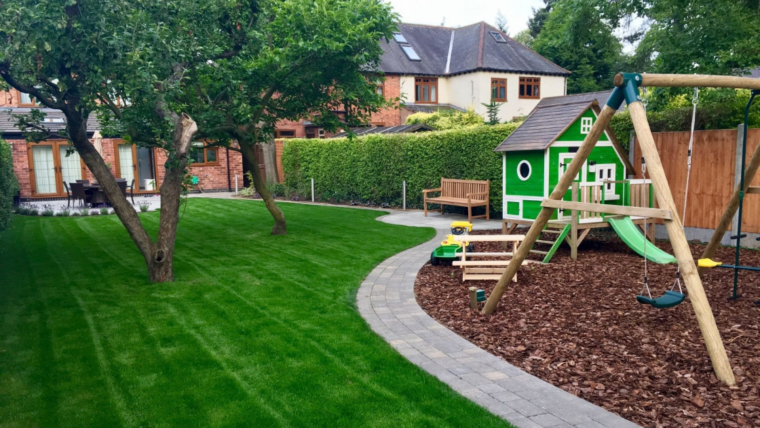 Children play gardening